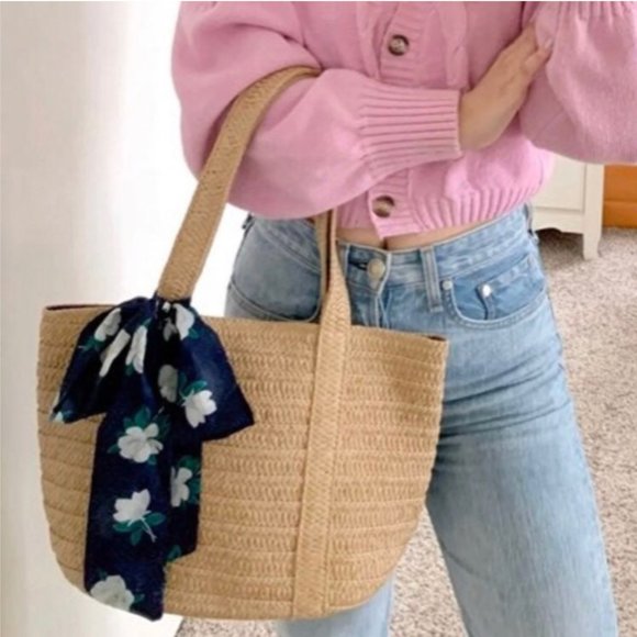 Draper James Handbags - NWT DRAPER JAMES LUXURY WOVEN STRAW TOTE BAG CUTE